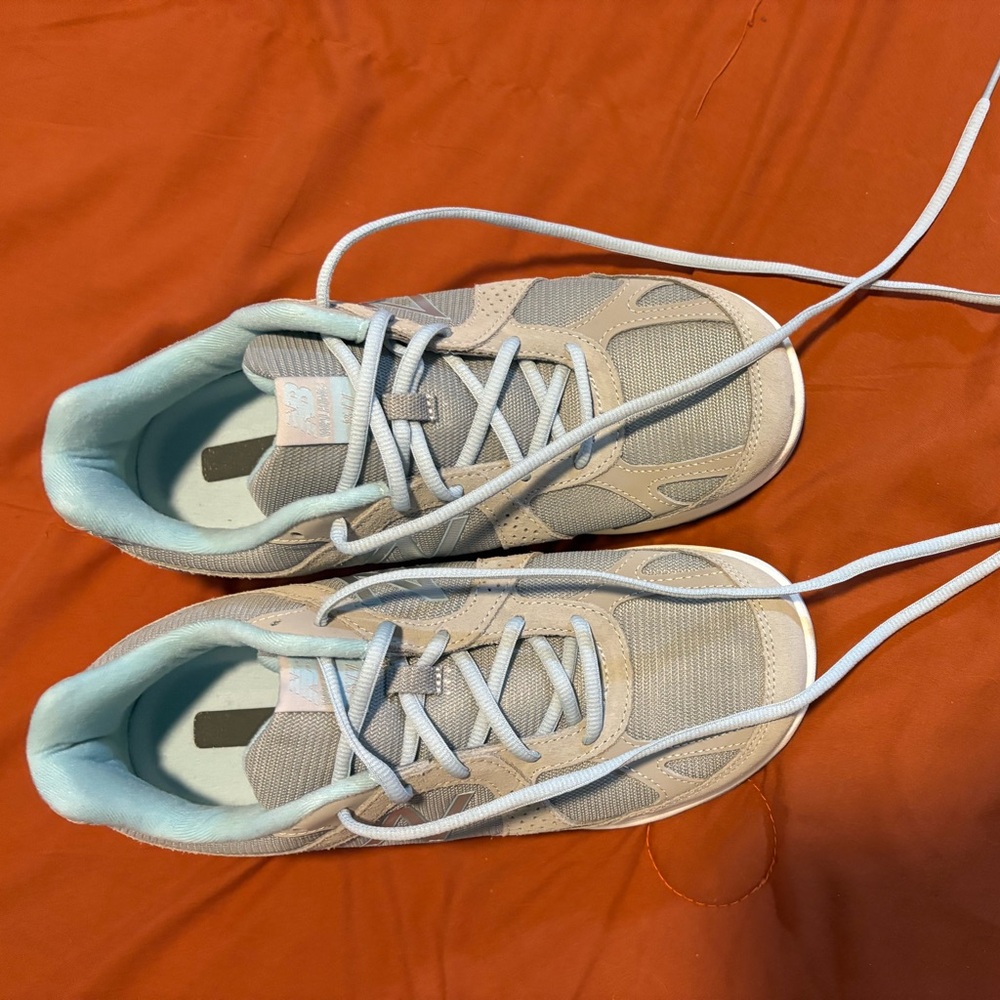 New Balance Sky Blue Walking Shoes